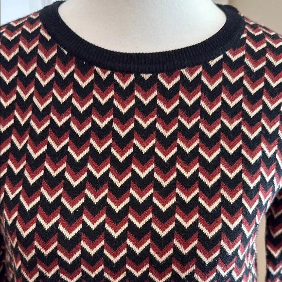 Gerard Darel Paris - Chevron Pattern Sweater in Black/Tan/Burgundy - Size 2 - Picture 2 of 6